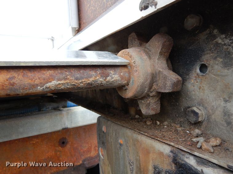 image for item DF6382 2006 International 7400  dump truck