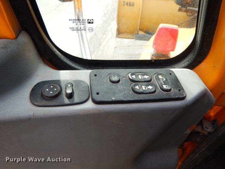 image for item DF6393 2006 International 7400  dump flatbed truck