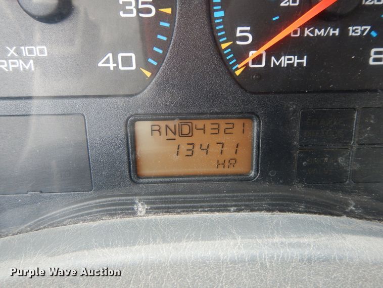 image for item DF6393 2006 International 7400  dump flatbed truck