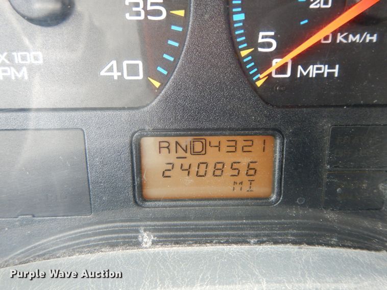 image for item DF6393 2006 International 7400  dump flatbed truck