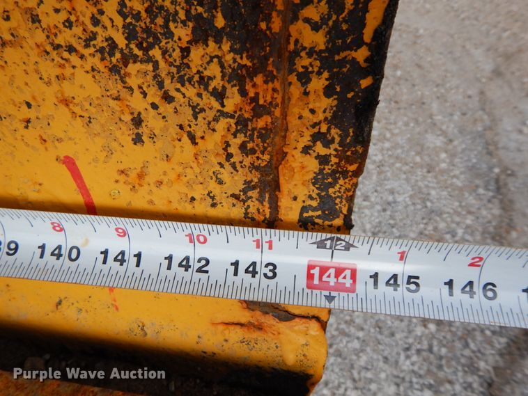 image for item DF6393 2006 International 7400  dump flatbed truck