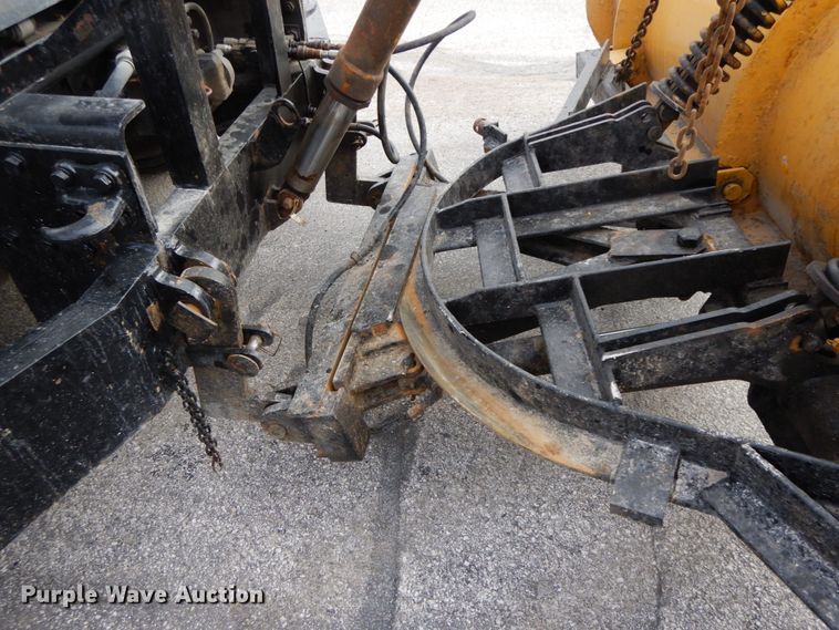 image for item DF6393 2006 International 7400  dump flatbed truck