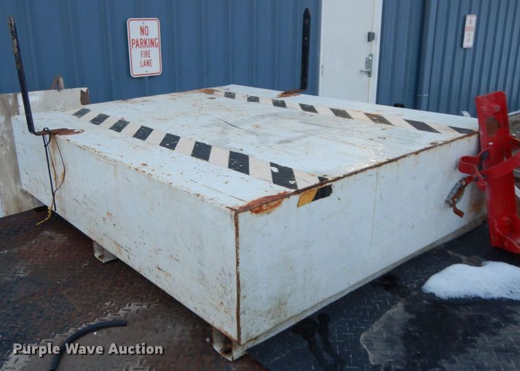 image for item DF6400 Weather Guard Pack Rat tool box