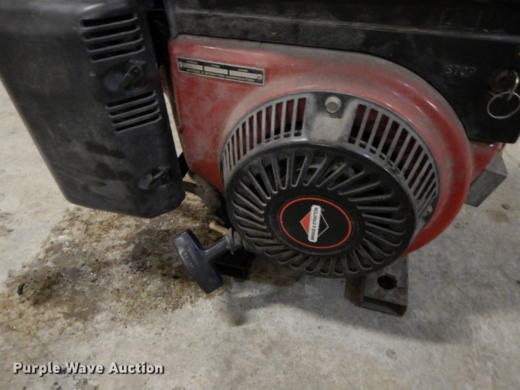 image for item DF6403 Briggs & Stratton Vanguard  pump