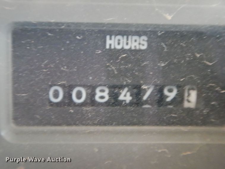 image for item DG1587 2000 International 3800  school bus