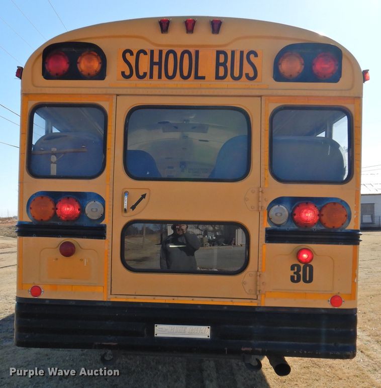 image for item DG1589 1995 International 3800  school bus