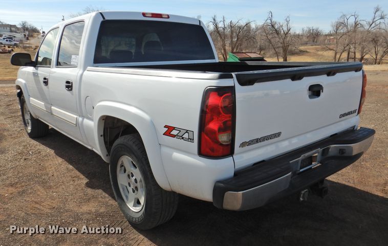 image for item DG1653 2005 Chevrolet 1500  Crew Cab pickup truck