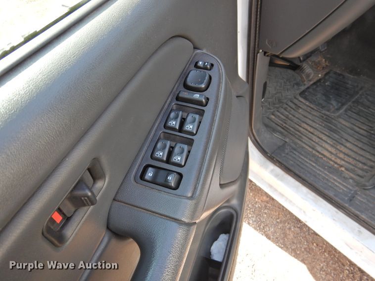 image for item DG1653 2005 Chevrolet 1500  Crew Cab pickup truck