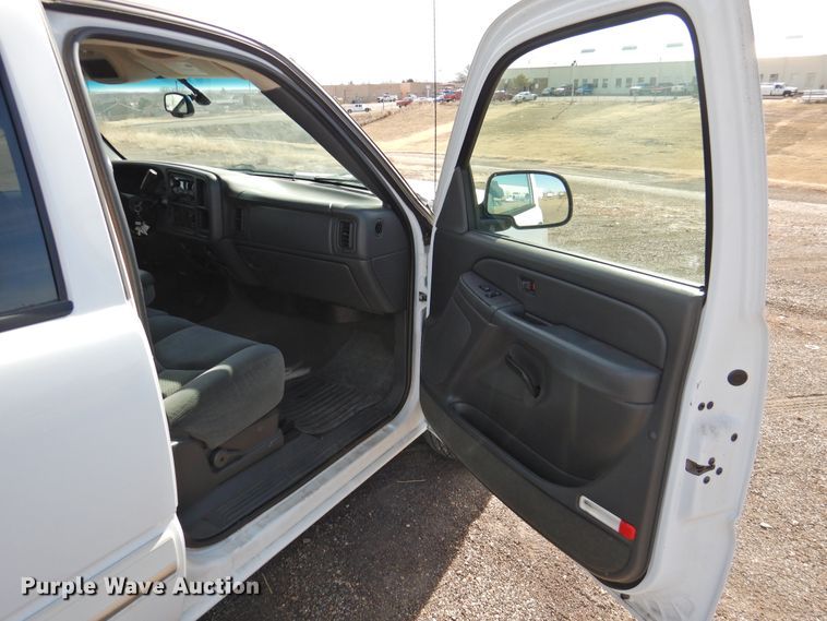 image for item DG1653 2005 Chevrolet 1500  Crew Cab pickup truck