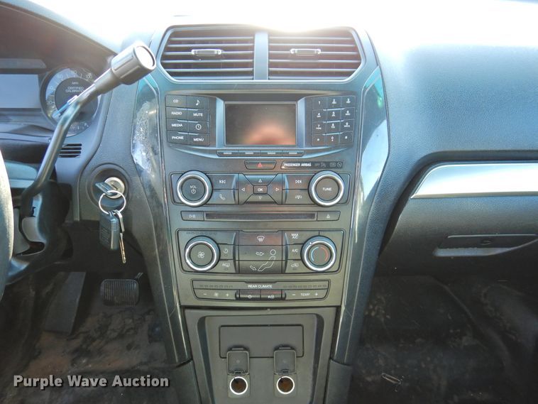 image for item DG1656 2016 Ford Explorer Police  SUV