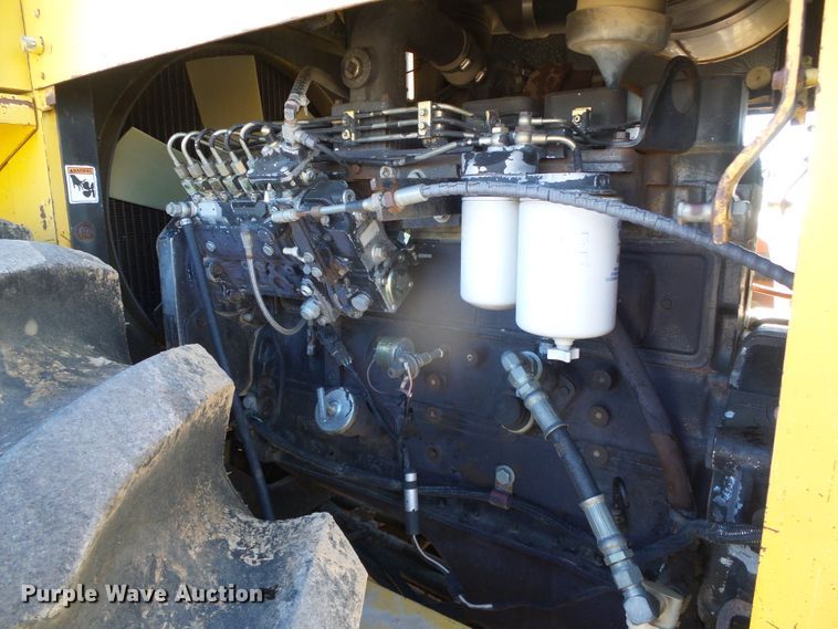 image for item DG8466 1999 Hypac C852B  vibratory single drum roller