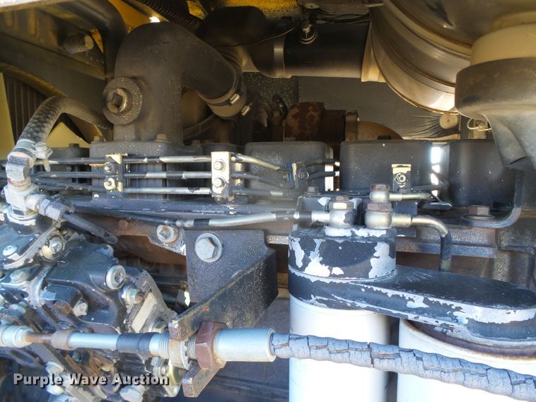 image for item DG8466 1999 Hypac C852B  vibratory single drum roller