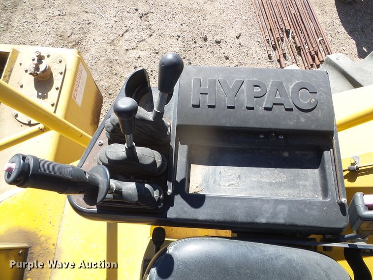 image for item DG8466 1999 Hypac C852B  vibratory single drum roller