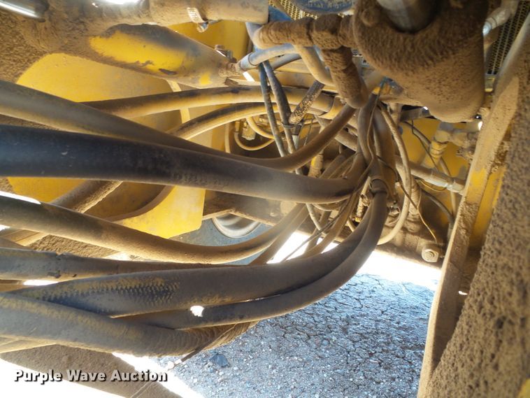 image for item DG8466 1999 Hypac C852B  vibratory single drum roller