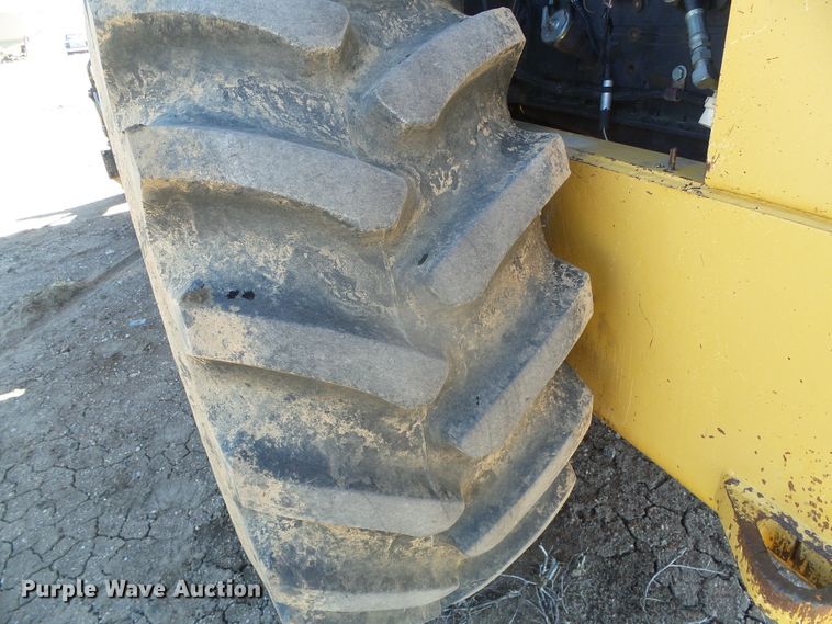 image for item DG8466 1999 Hypac C852B  vibratory single drum roller