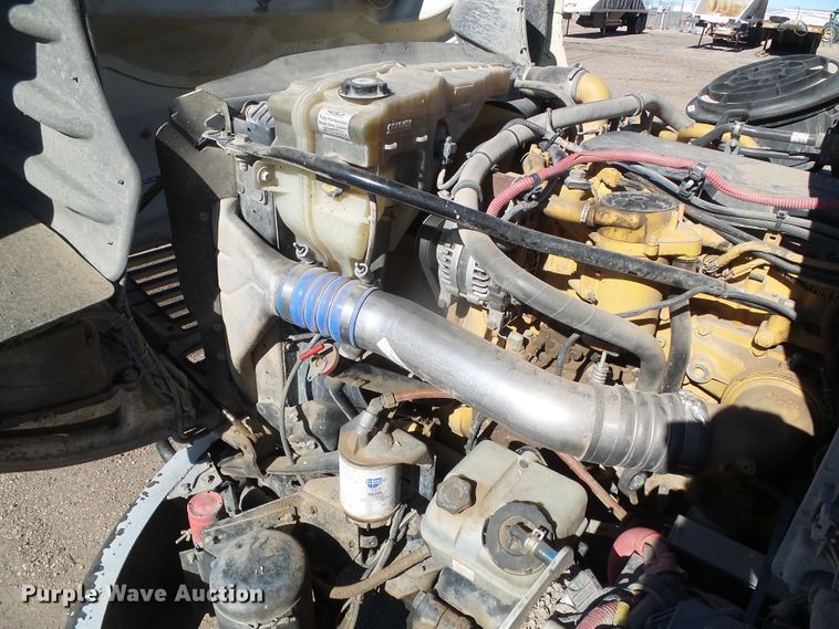 image for item DG8468 2009 Freightliner Business Class M2  semi truck