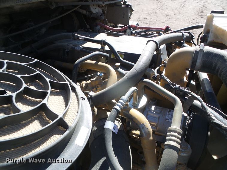 image for item DG8468 2009 Freightliner Business Class M2  semi truck