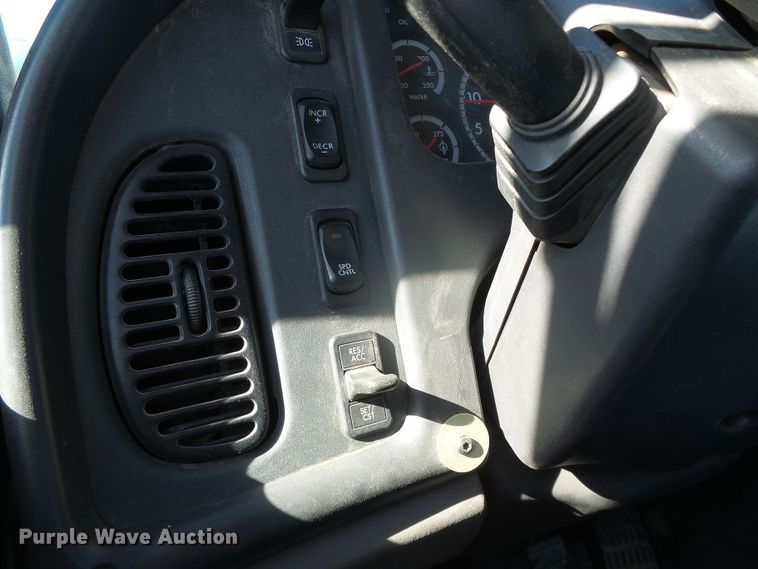 image for item DG8468 2009 Freightliner Business Class M2  semi truck