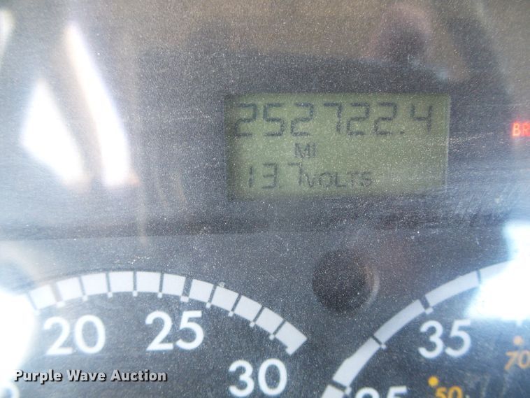 image for item DG8468 2009 Freightliner Business Class M2  semi truck