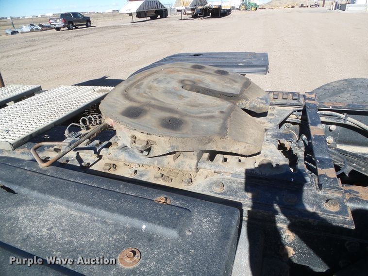 image for item DG8468 2009 Freightliner Business Class M2  semi truck