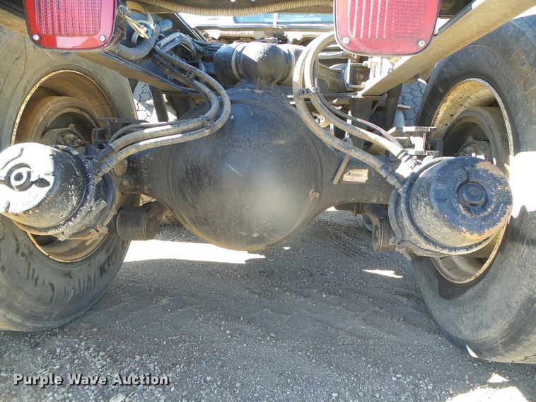 image for item DG8468 2009 Freightliner Business Class M2  semi truck