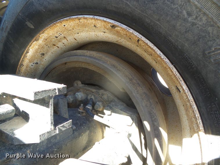 image for item DG8468 2009 Freightliner Business Class M2  semi truck