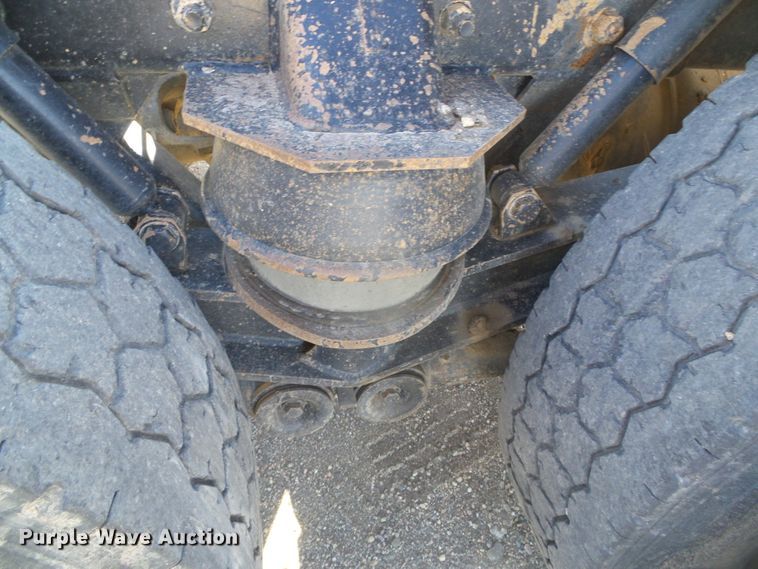 image for item DG8468 2009 Freightliner Business Class M2  semi truck