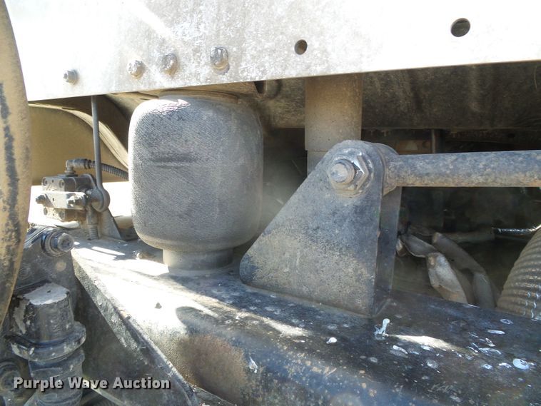 image for item DG8468 2009 Freightliner Business Class M2  semi truck