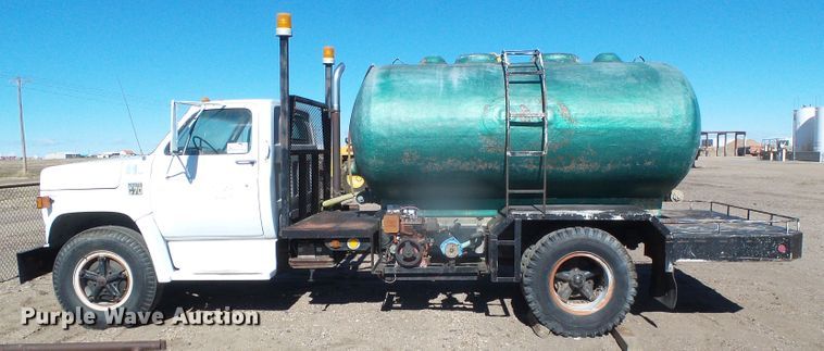 image for item DG8469 1979 Chevrolet C70  water truck