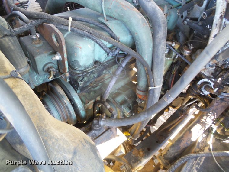 image for item DG8469 1979 Chevrolet C70  water truck