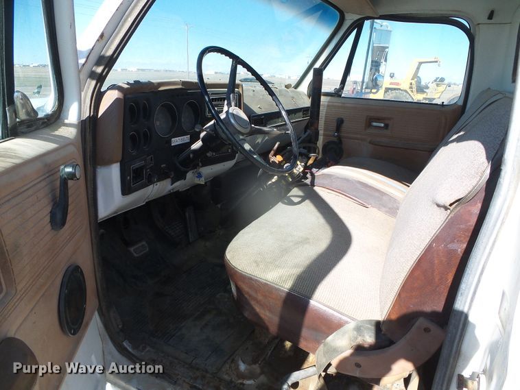 image for item DG8469 1979 Chevrolet C70  water truck