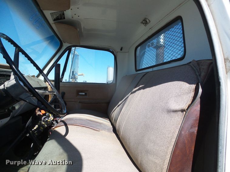 image for item DG8469 1979 Chevrolet C70  water truck