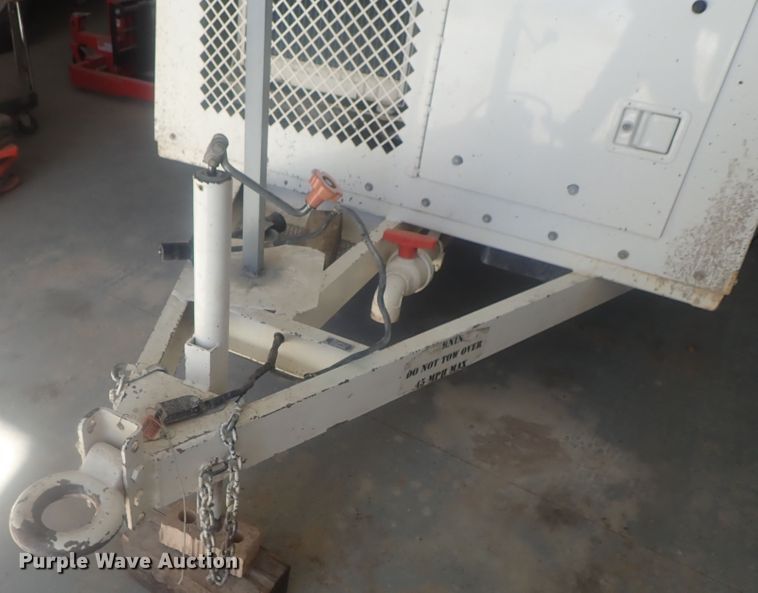 image for item DI4716 2001 Sewer Equipment Company of America 747-FR2000  sewer jetter trailer