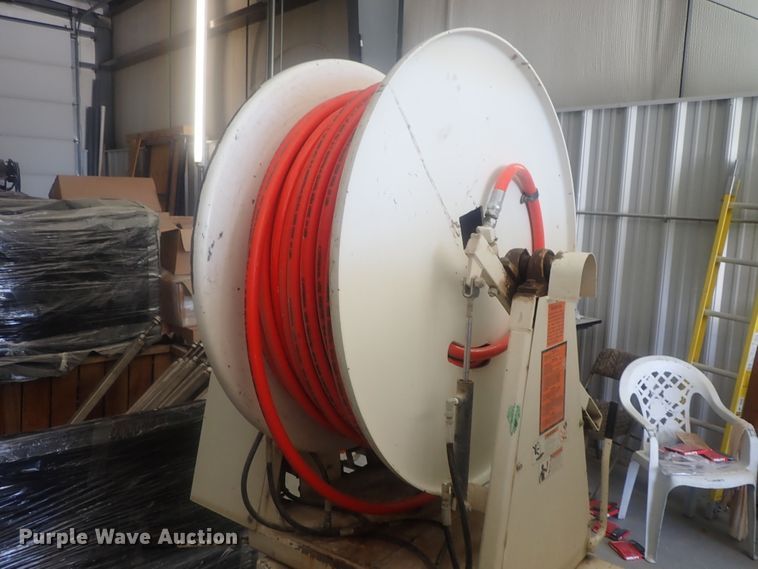 image for item DI4716 2001 Sewer Equipment Company of America 747-FR2000  sewer jetter trailer