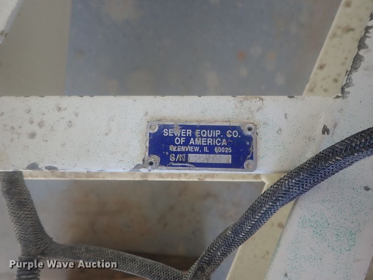 image for item DI4716 2001 Sewer Equipment Company of America 747-FR2000  sewer jetter trailer