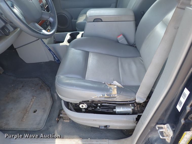 image for item DJ0041 2007 Dodge Durango SLT  SUV