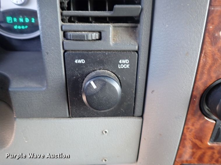 image for item DJ0041 2007 Dodge Durango SLT  SUV