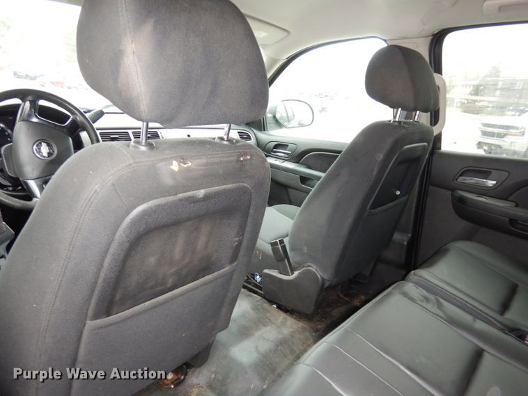 image for item DJ2810 2012 Chevrolet Tahoe Police  SUV