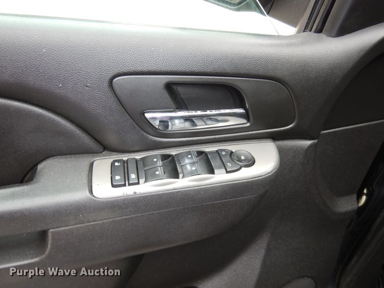 image for item DJ2810 2012 Chevrolet Tahoe Police  SUV