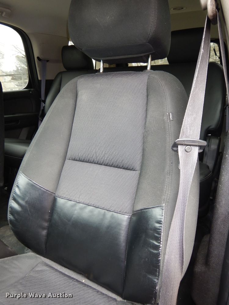 image for item DJ2810 2012 Chevrolet Tahoe Police  SUV