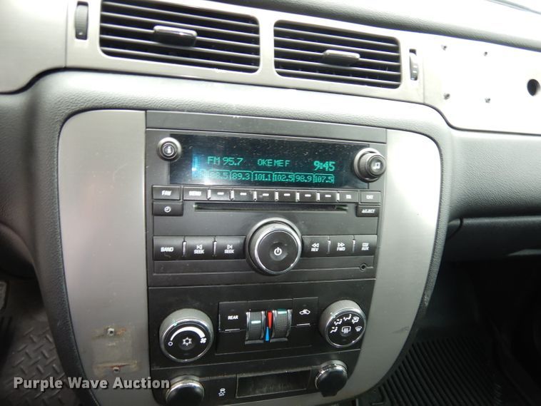 image for item DJ2810 2012 Chevrolet Tahoe Police  SUV