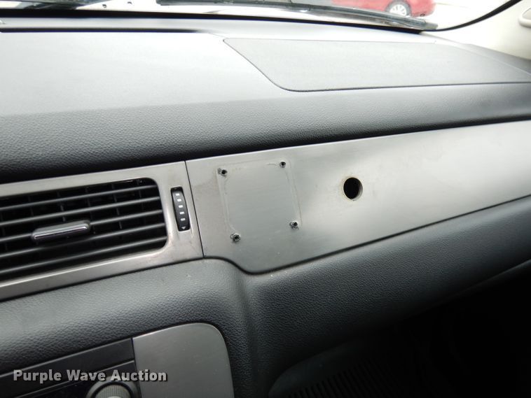 image for item DJ2810 2012 Chevrolet Tahoe Police  SUV