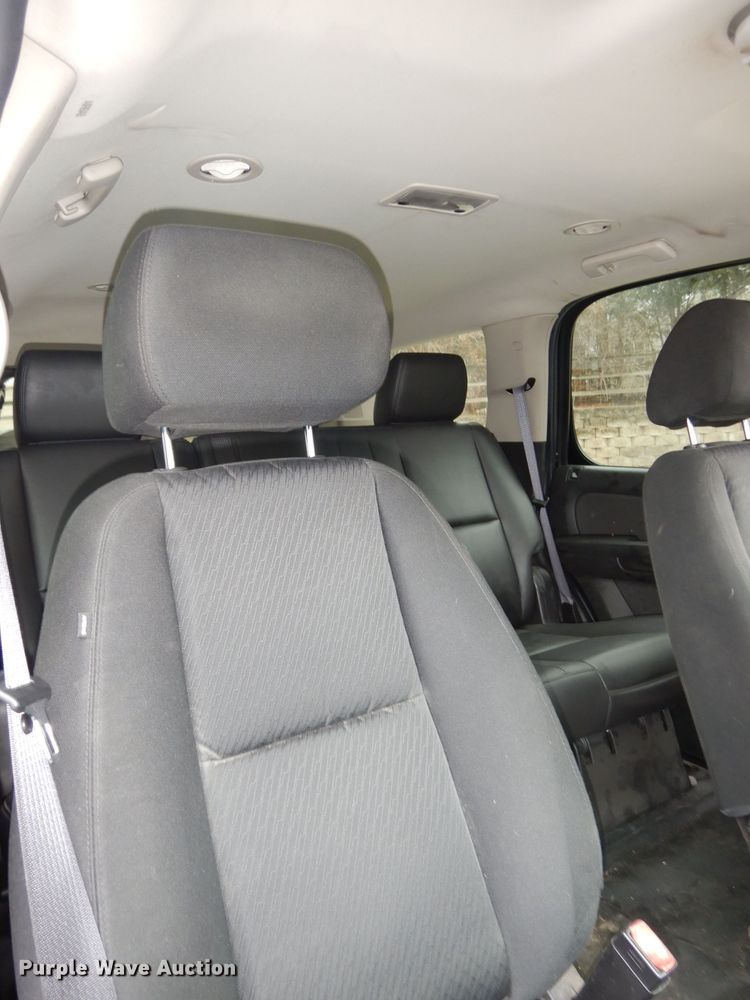 image for item DJ2810 2012 Chevrolet Tahoe Police  SUV