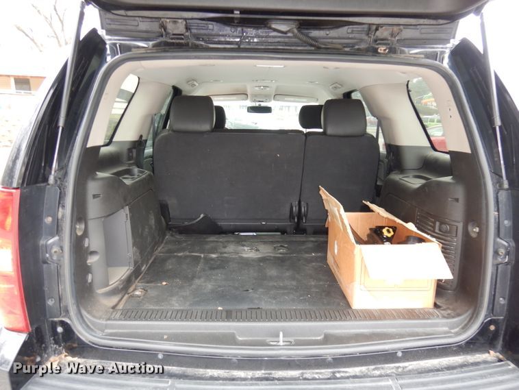 image for item DJ2810 2012 Chevrolet Tahoe Police  SUV