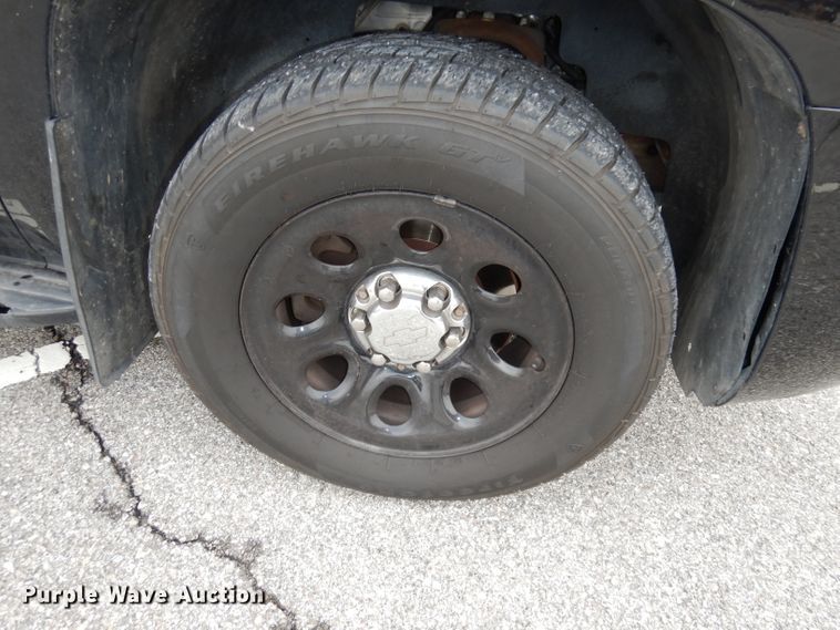 image for item DJ2810 2012 Chevrolet Tahoe Police  SUV