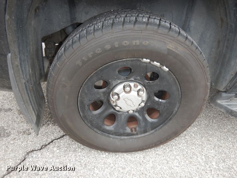 image for item DJ2810 2012 Chevrolet Tahoe Police  SUV