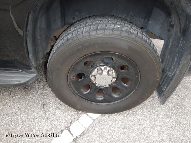 image for item DJ2810 2012 Chevrolet Tahoe Police  SUV