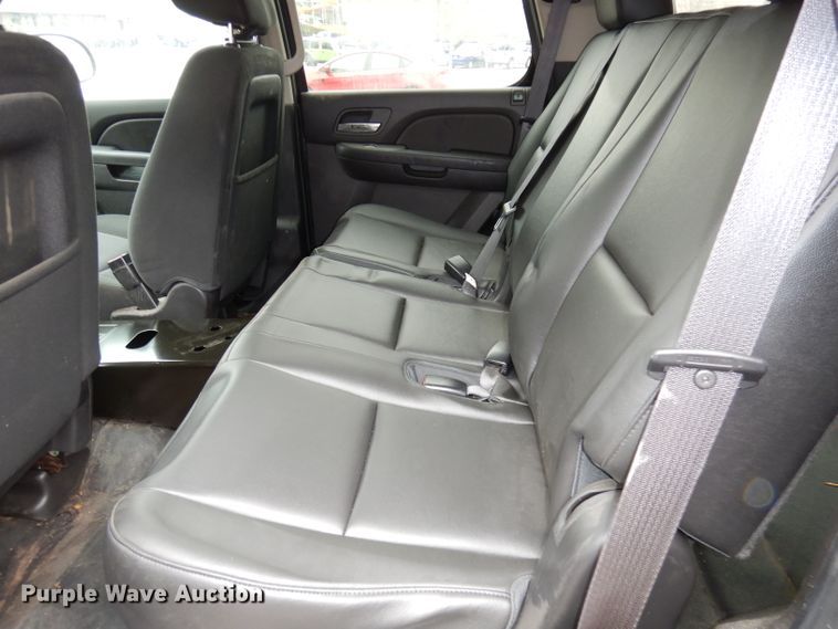 image for item DJ2811 2012 Chevrolet Tahoe Police  SUV