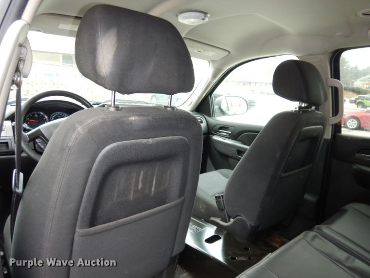 image for item DJ2811 2012 Chevrolet Tahoe Police  SUV