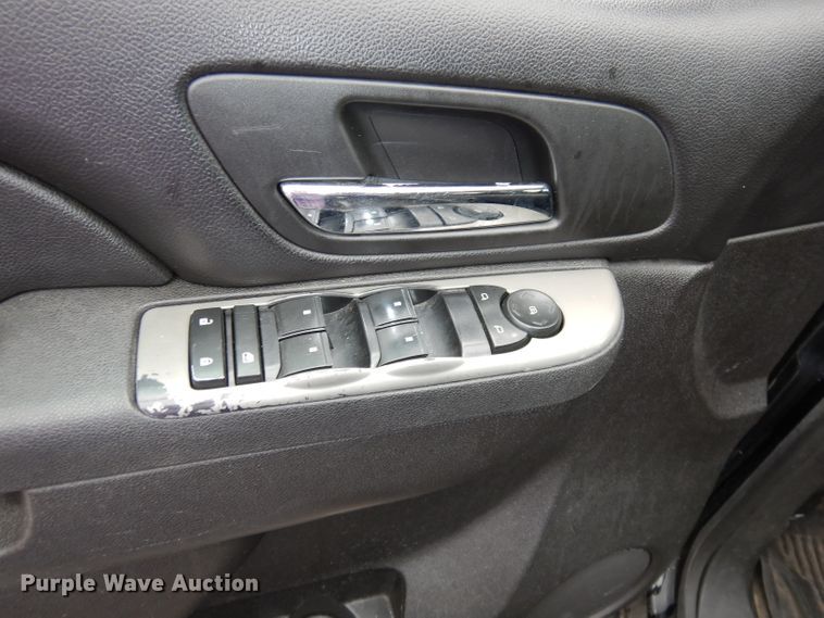 image for item DJ2811 2012 Chevrolet Tahoe Police  SUV